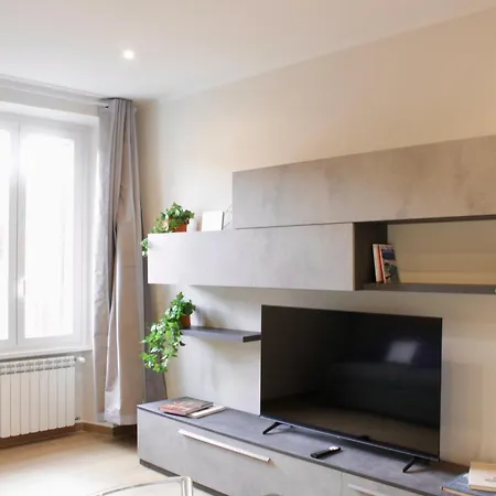 Hc - Miriam'S Brand New Apartment In Vatican-2